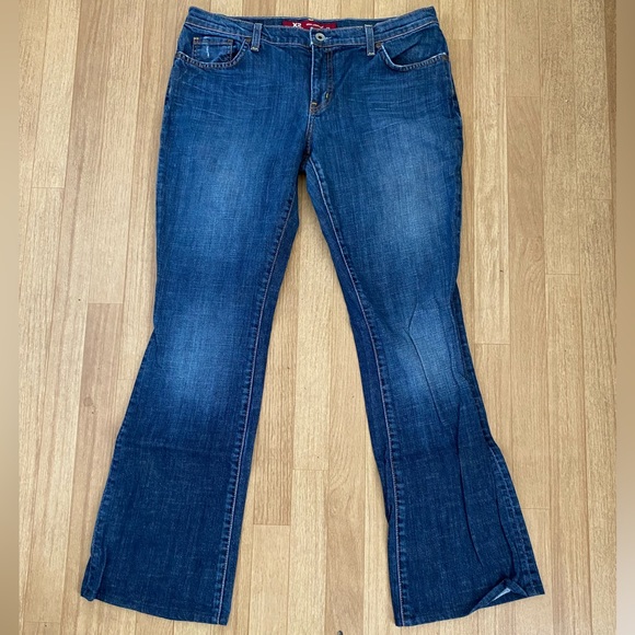 X2 DENIM LABORATORY Express RN# 112189 Women’s Blue Jeans Size 32 - Picture 1 of 5